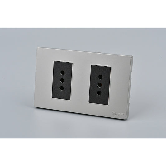 Tomacorriente Doble 10A MET G+N | Conexión Eléctrica Profesional